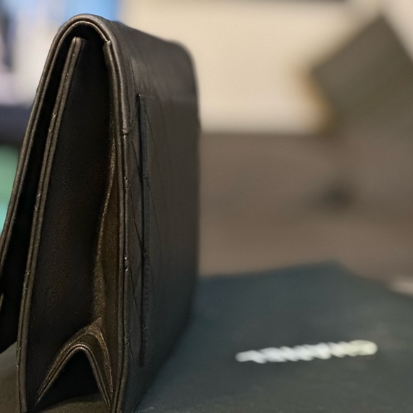 Authentic Vintage Chanel Clutch - Picture 7 of 13